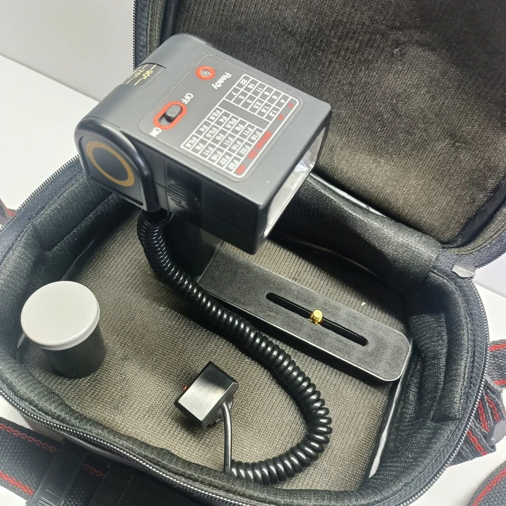 Canon Motor Drive TC-5000‎ 35mm Film Red Eye Reduction With Floodlight Untested